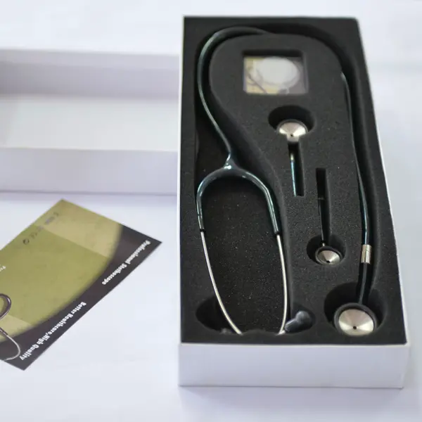 Cardiology Iv Green Stethoscope Sa Tiyan